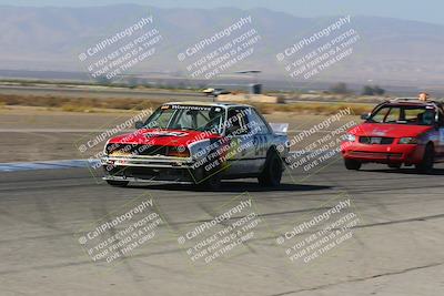 media/Oct-01-2022-24 Hours of Lemons (Sat) [[0fb1f7cfb1]]/10am (Front Straight)/